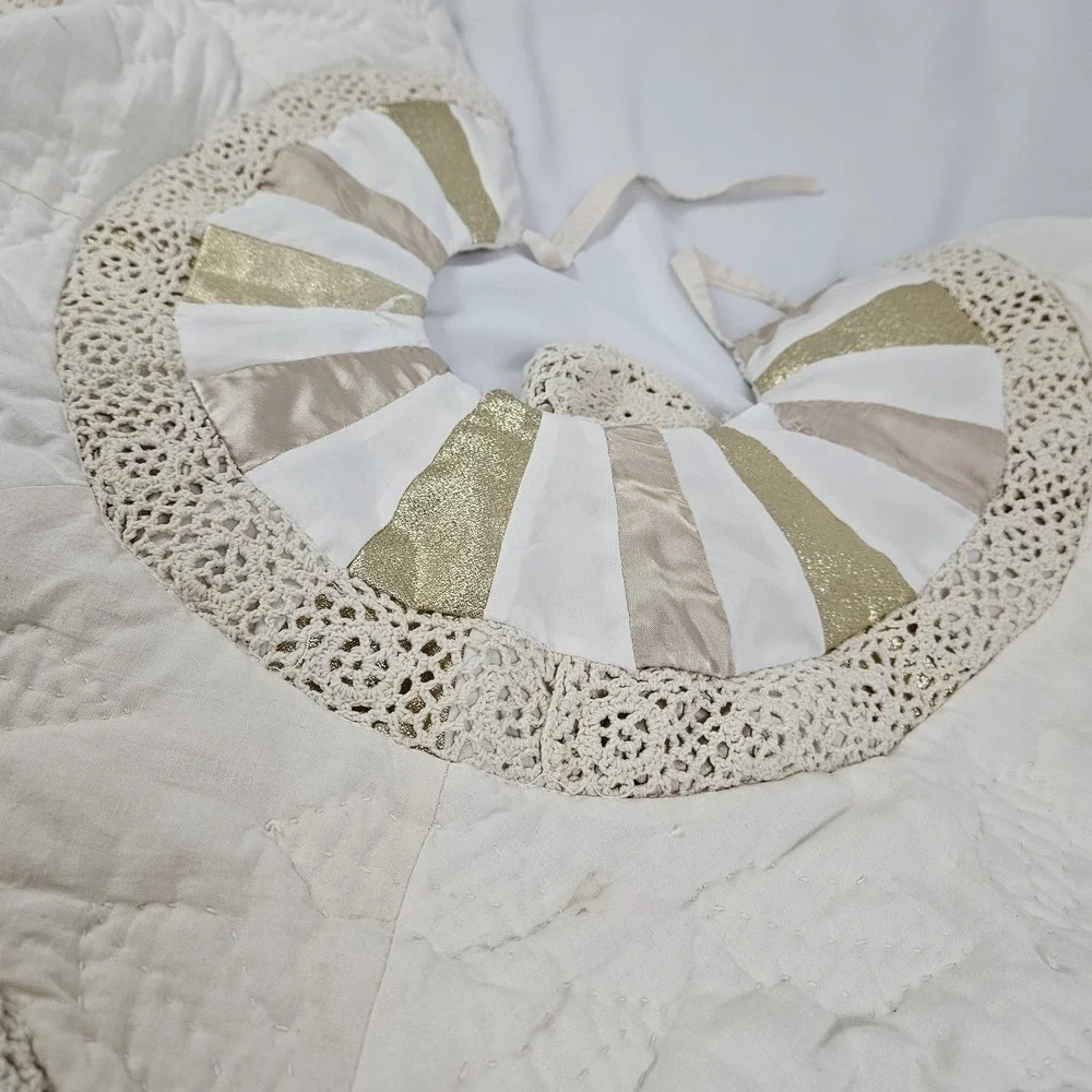 Patchwork Christmas Tree Skirt Quilted Chrochet Large Gold Lame Vintage